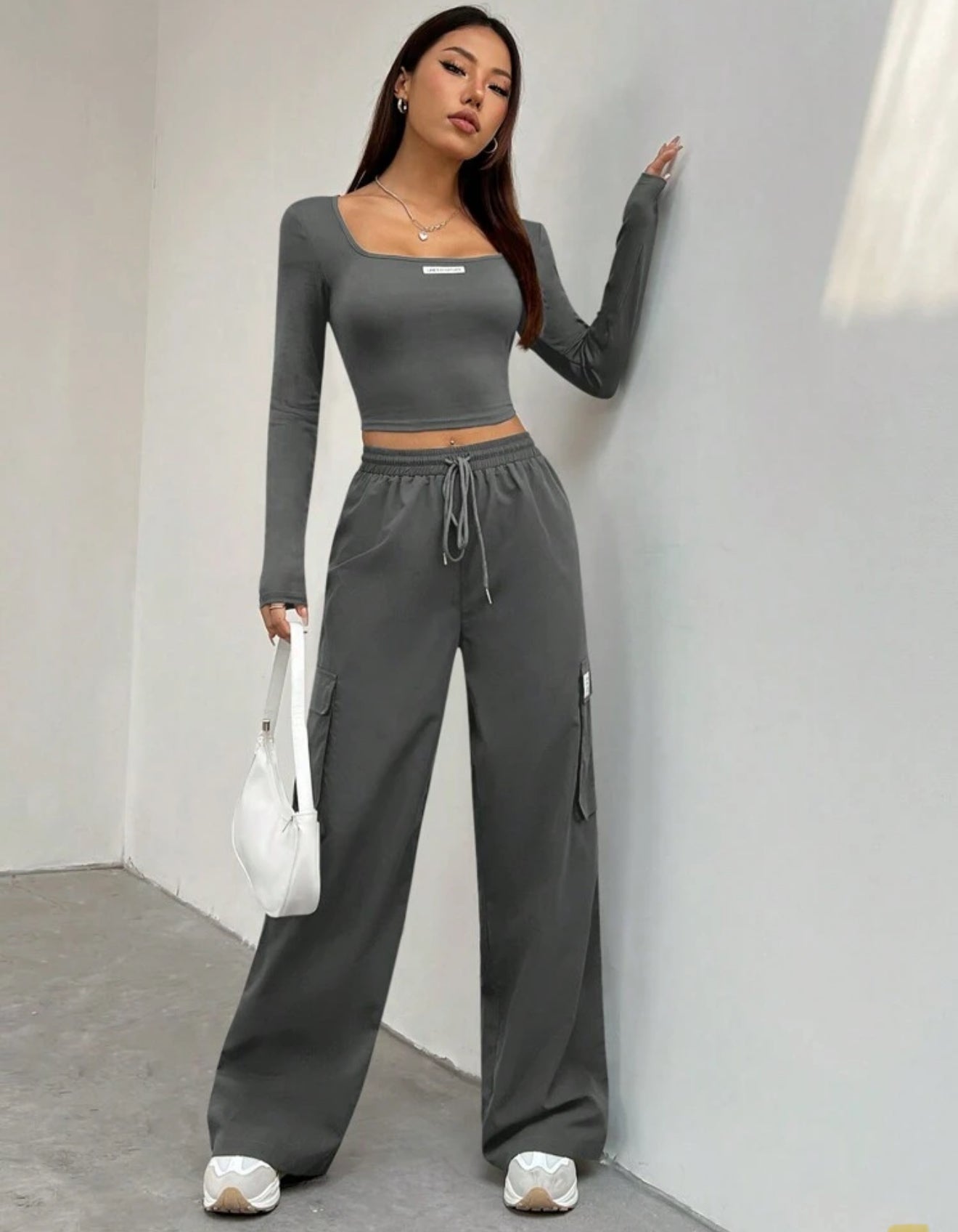Slim Fit Letter Patchwork Square Collar T-Shirt And Cargo Pants