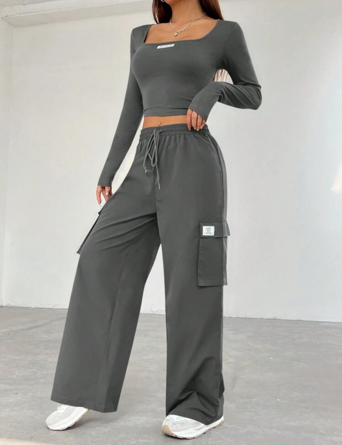 Slim Fit Letter Patchwork Square Collar T-Shirt And Cargo Pants