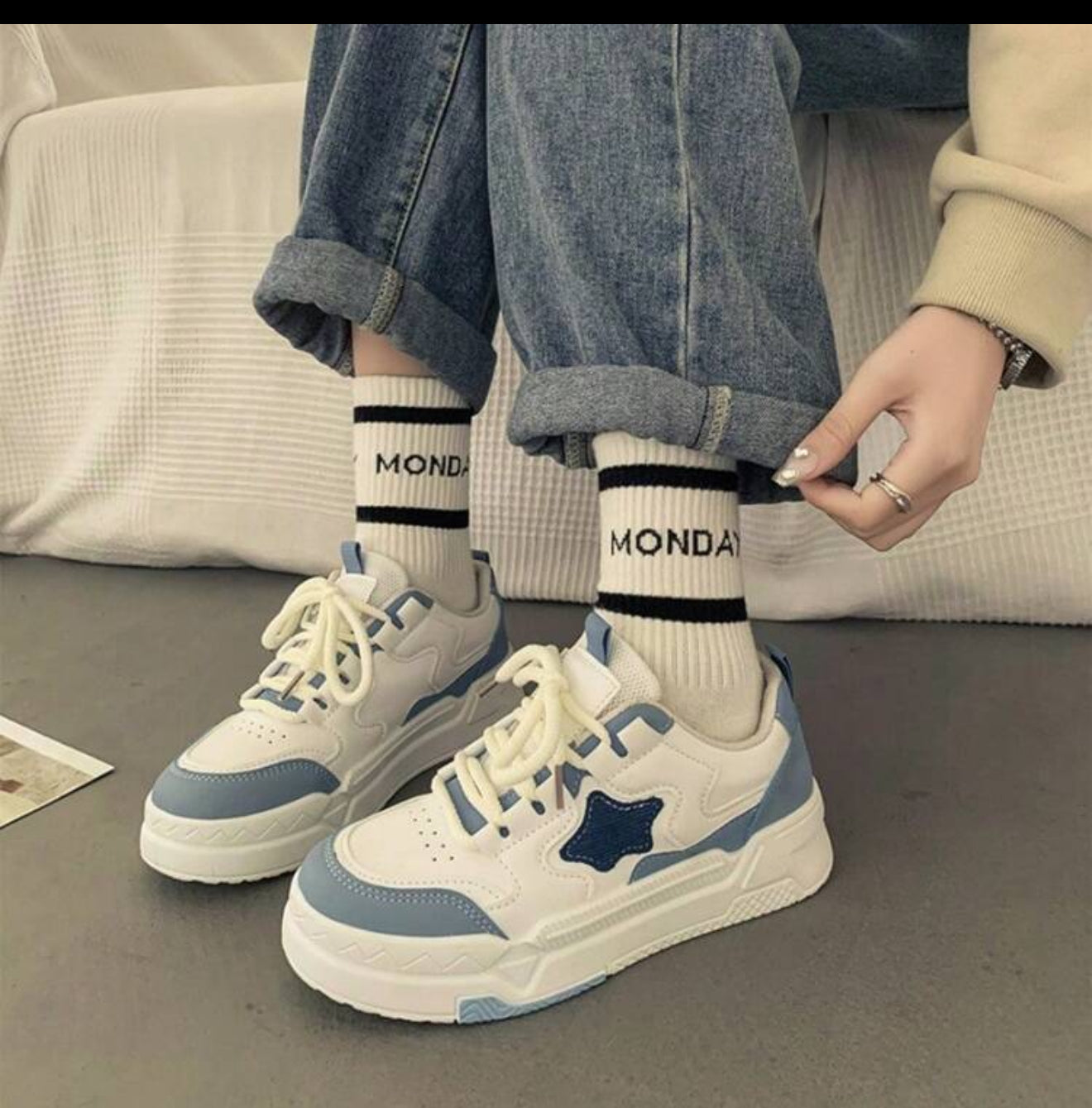 2024 Spring New Arrival Women's Thick-Soled White Sneakers, Popular Starry Casual Sports Shoes For Students