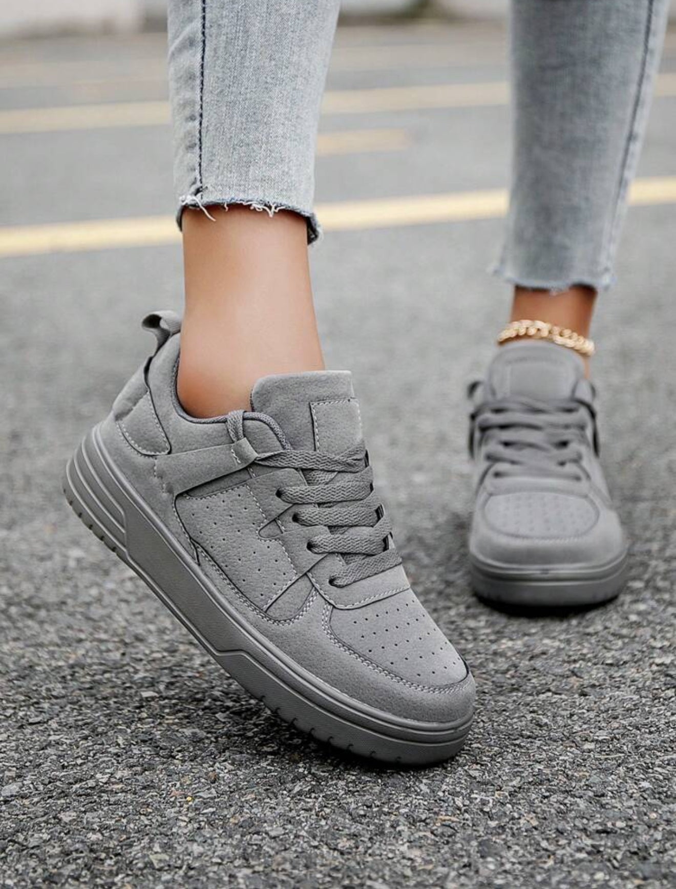 Women Simple Patchwork Comfortable Casual Shoes, Personalized Fashion Business Lace-Up Skateboard Shoes