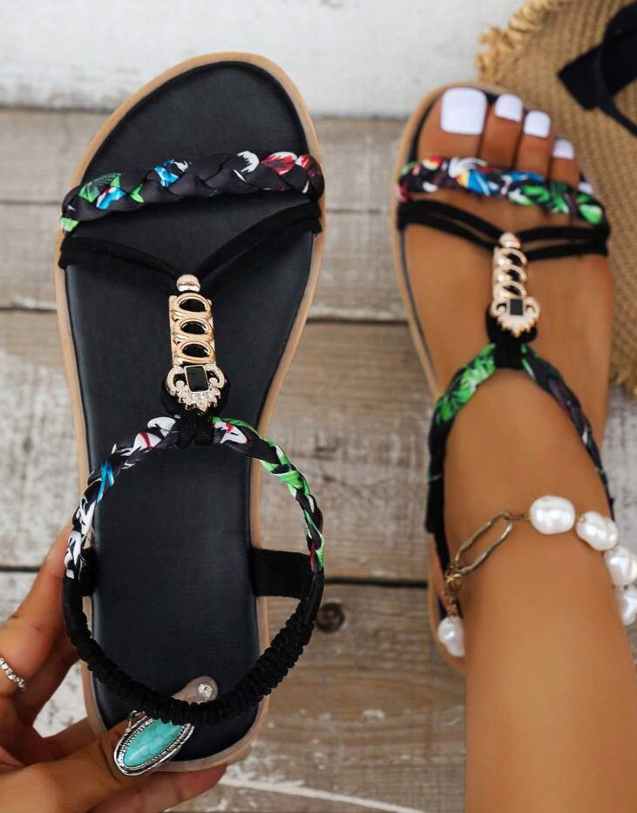 Women's Beige Cross Strap Flat Sandals, Open Toe Lightweight Slip-On Casual Shoes, Anti-Skid Vacation Beach Shoes With Random Woven Floral Retro Pattern And Tassel